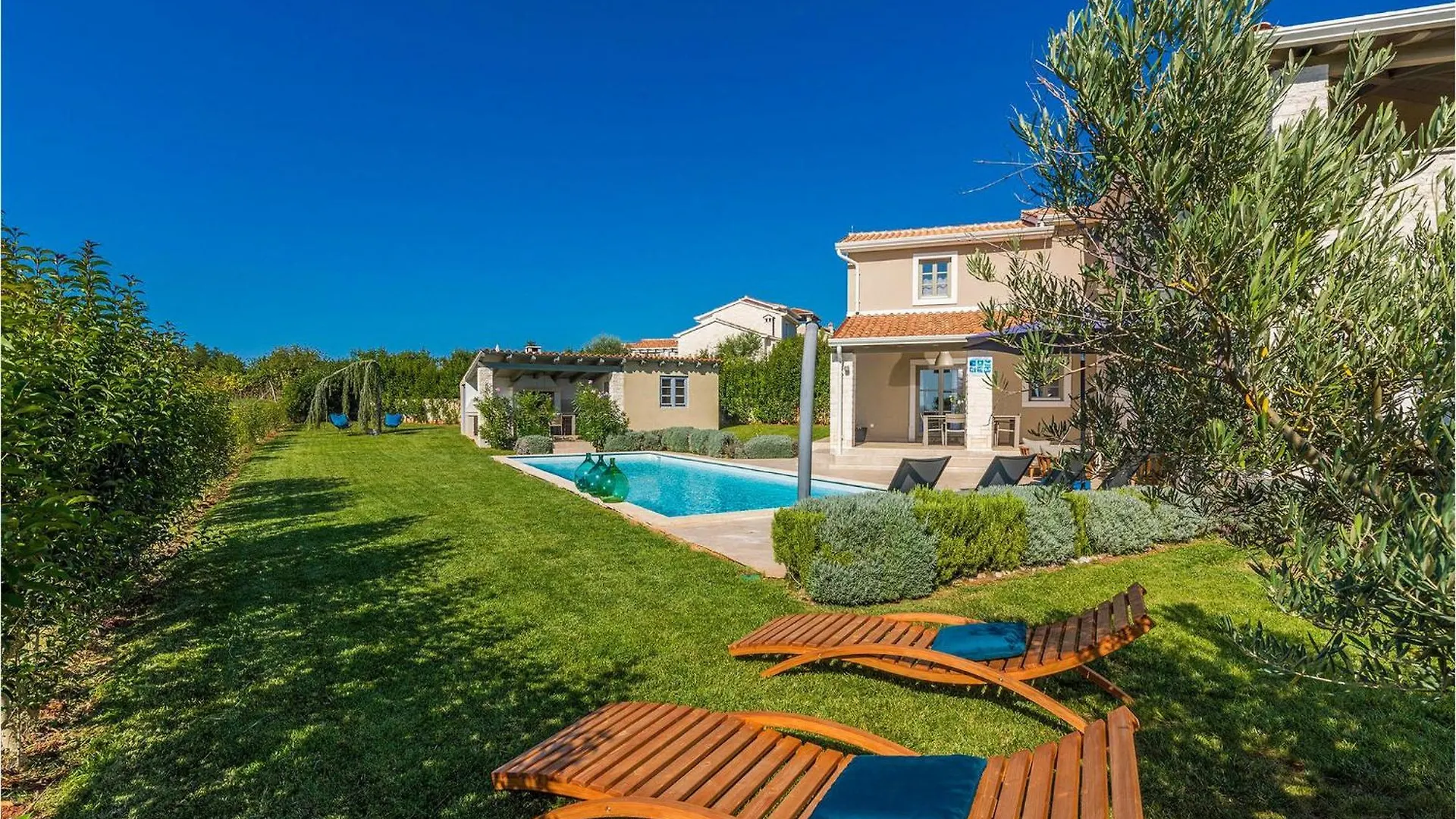 Holiday home Villa Corinne Stuti