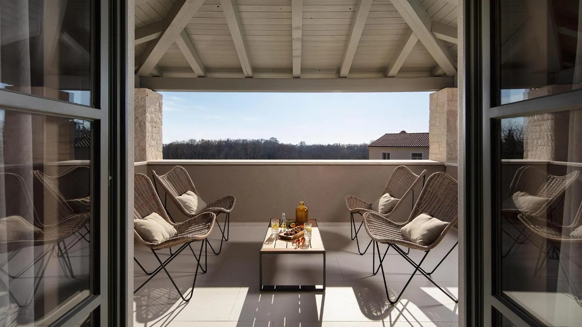 Villa Corinne Stuti Holiday home